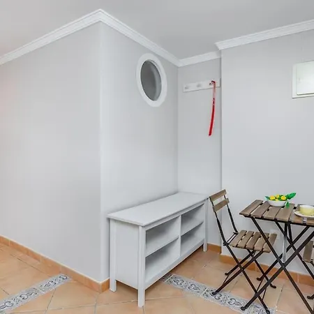 Appartement Perfect On Near Rdr340