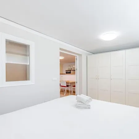Appartement Perfect On Near Rdr340